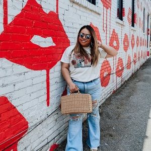 Meet your Posher, Jacqueline